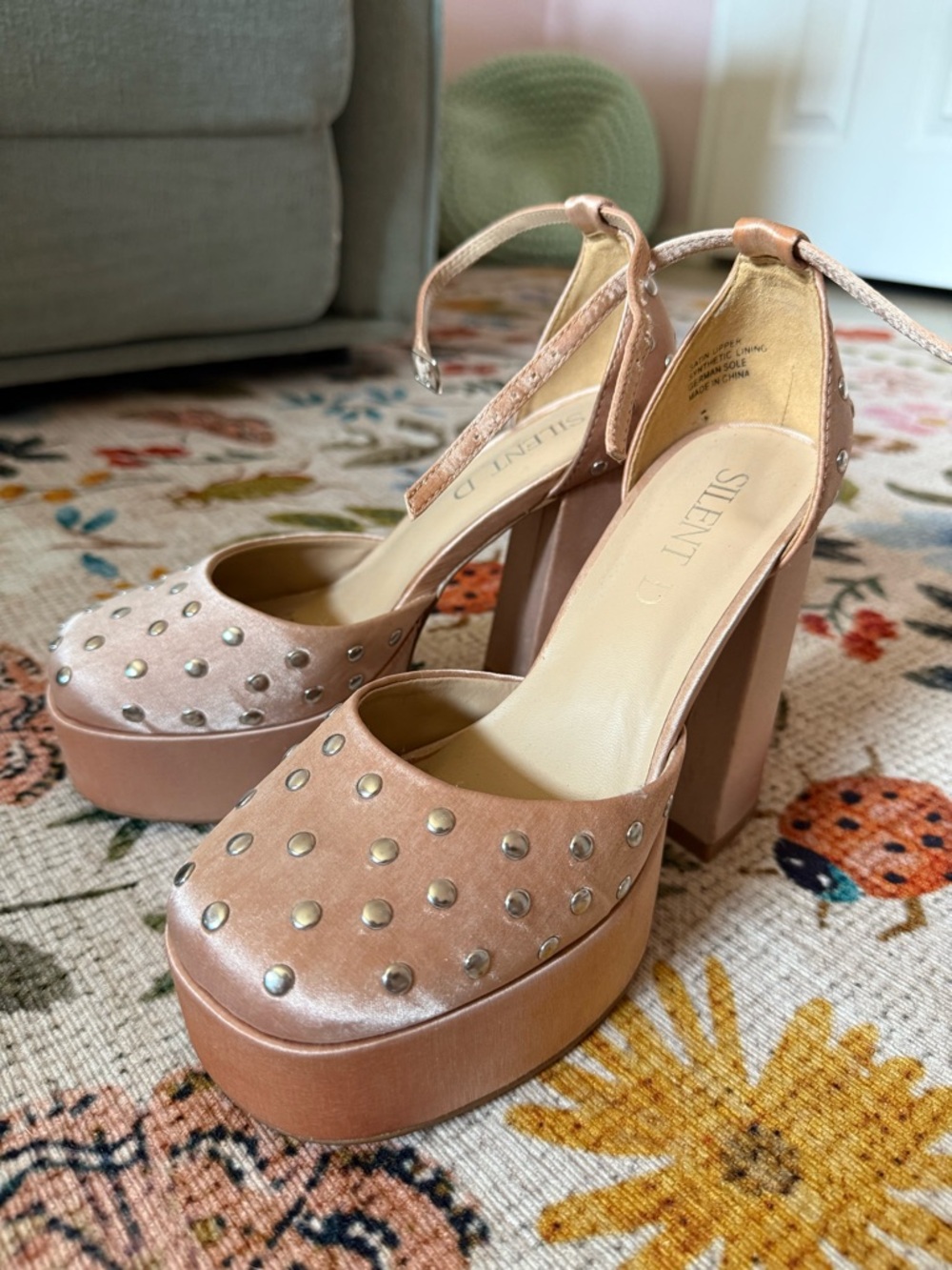 Silent D Platform Satin Heels Sz 6 Anthropologie